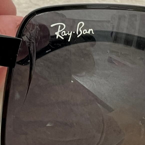 Vintage RAY BAN Black Sunglasses RB3529 Discontinued Wearable With Issues *Read* - Picture 10 of 10